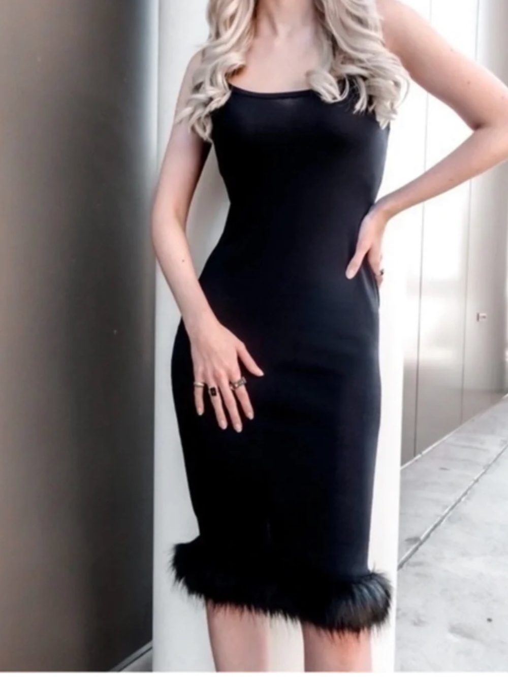 Danielle Bernstein Black Faux Fur Trim Midi Dress – XS NWT